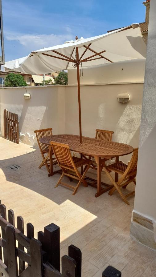 Casa Roberto Beach Торваяніка Екстер'єр фото