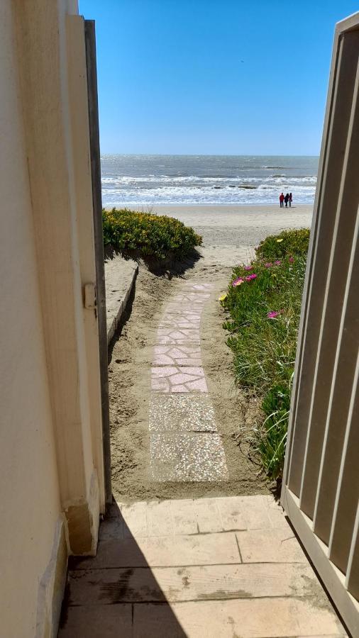 Casa Roberto Beach Торваяніка Екстер'єр фото